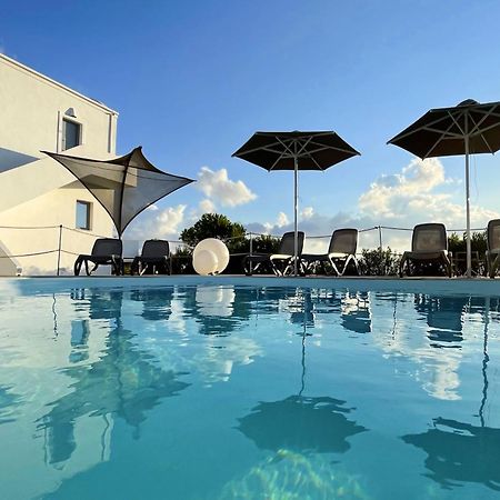 Hermoso Luxury Suites 모노리토스 외부 사진