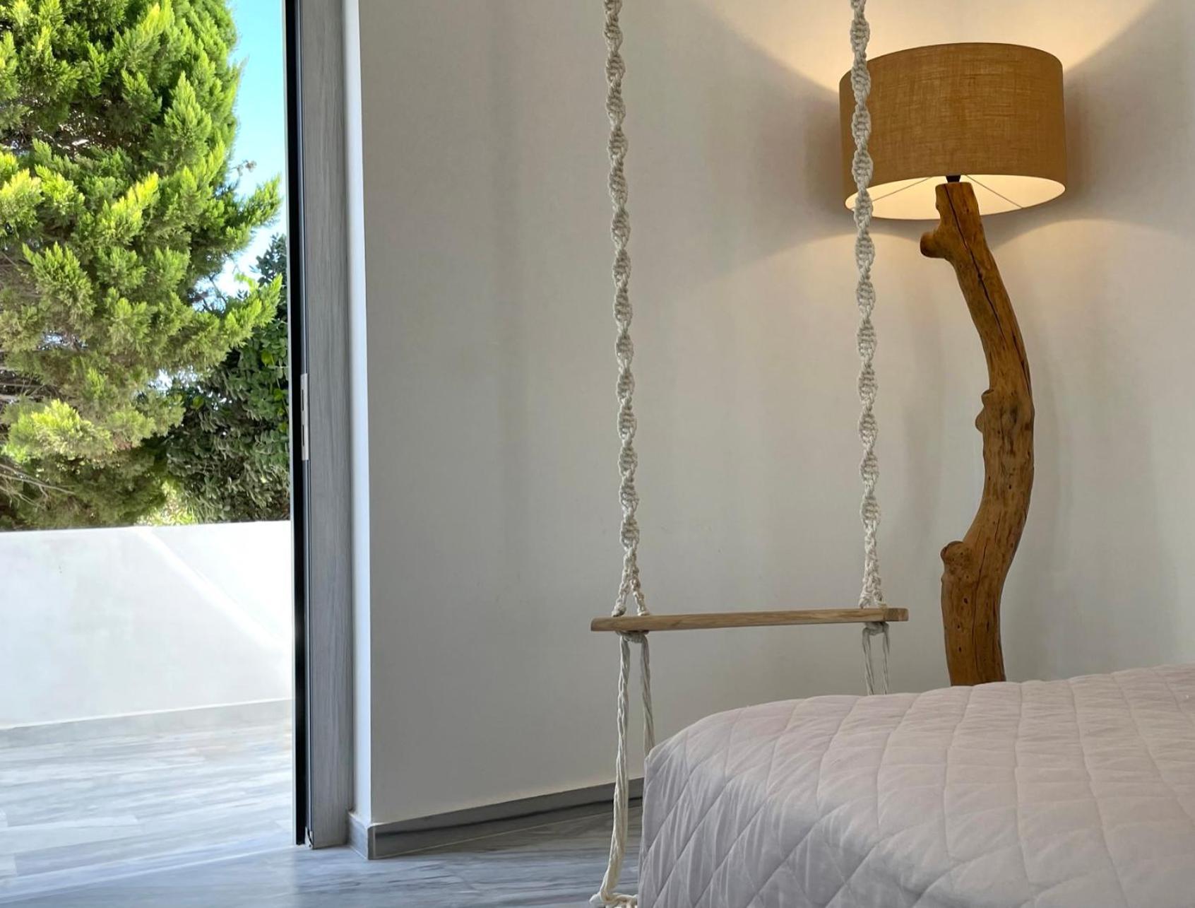 Hermoso Luxury Suites 모노리토스 객실 사진