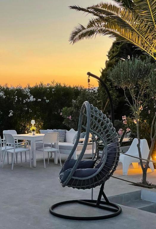 Hermoso Luxury Suites 모노리토스 외부 사진