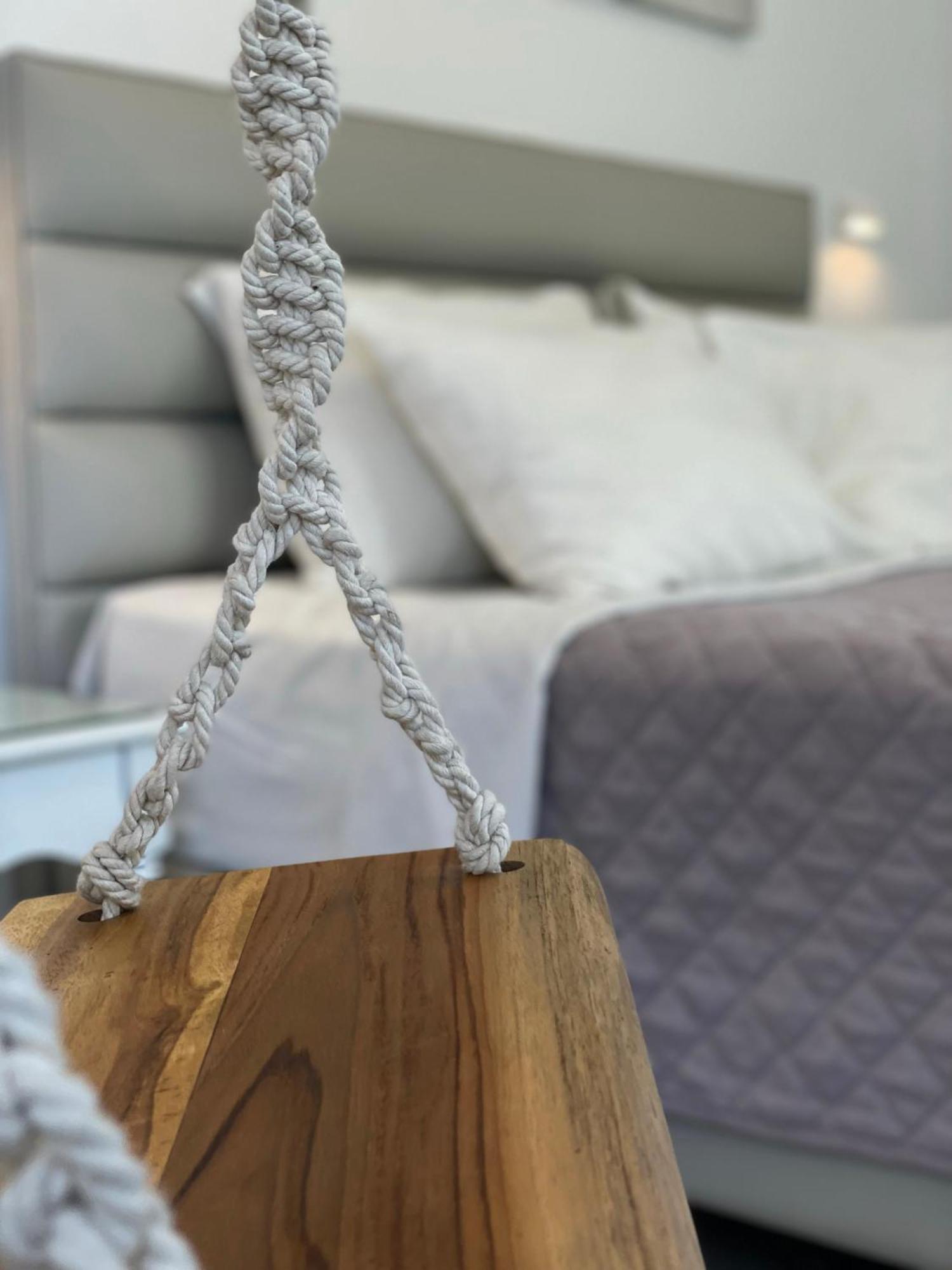 Hermoso Luxury Suites 모노리토스 외부 사진