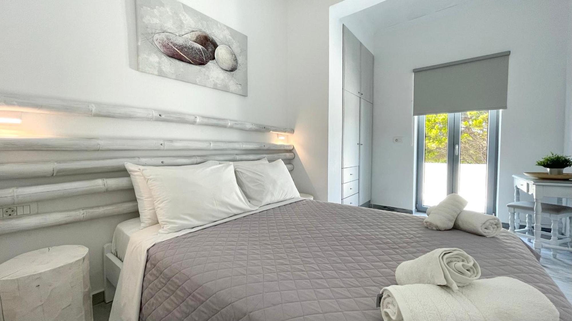 Hermoso Luxury Suites 모노리토스 외부 사진